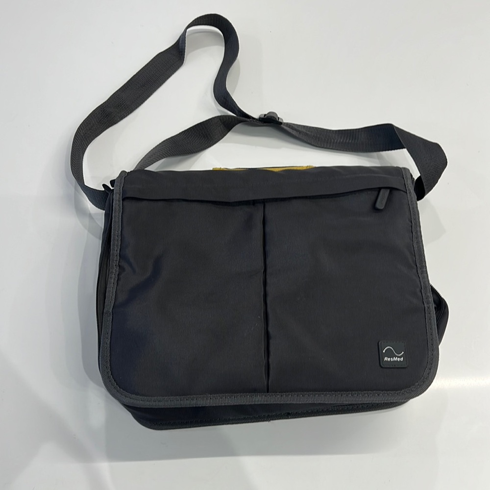 United computer tote bag